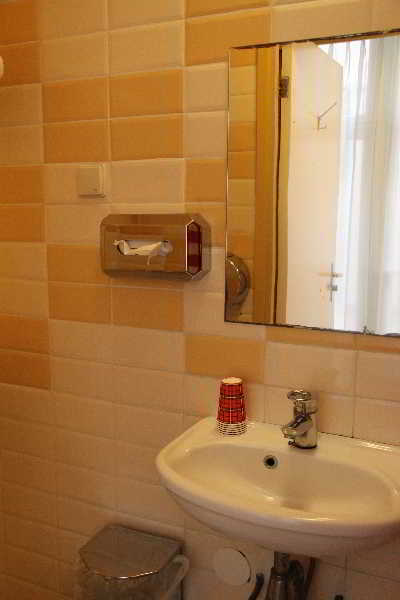 Dam Hotel Amsterdam Bagian luar foto